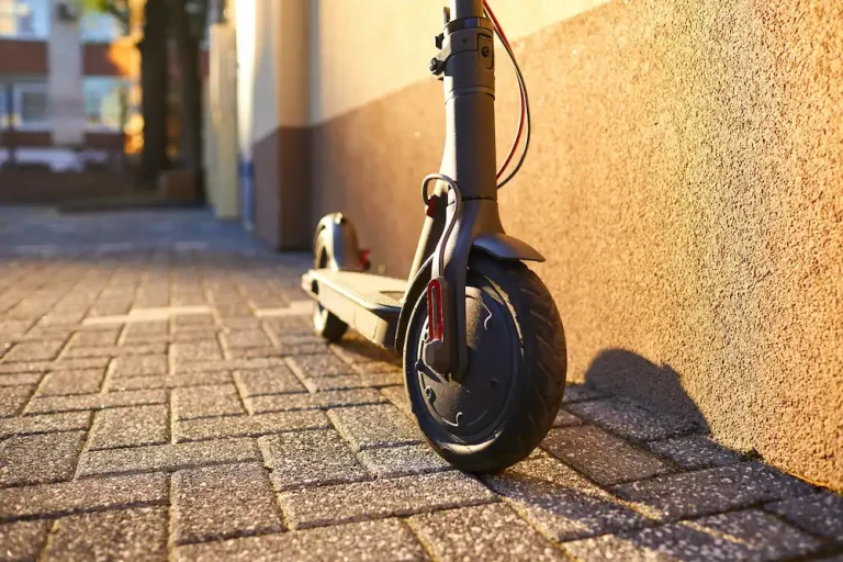 gotrax gxl commuting electric scooter