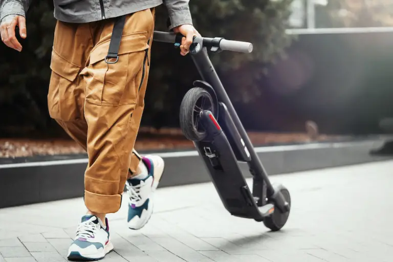 How Much Does a Scooter Weigh: Tips for Traveling With an Electric Scooter